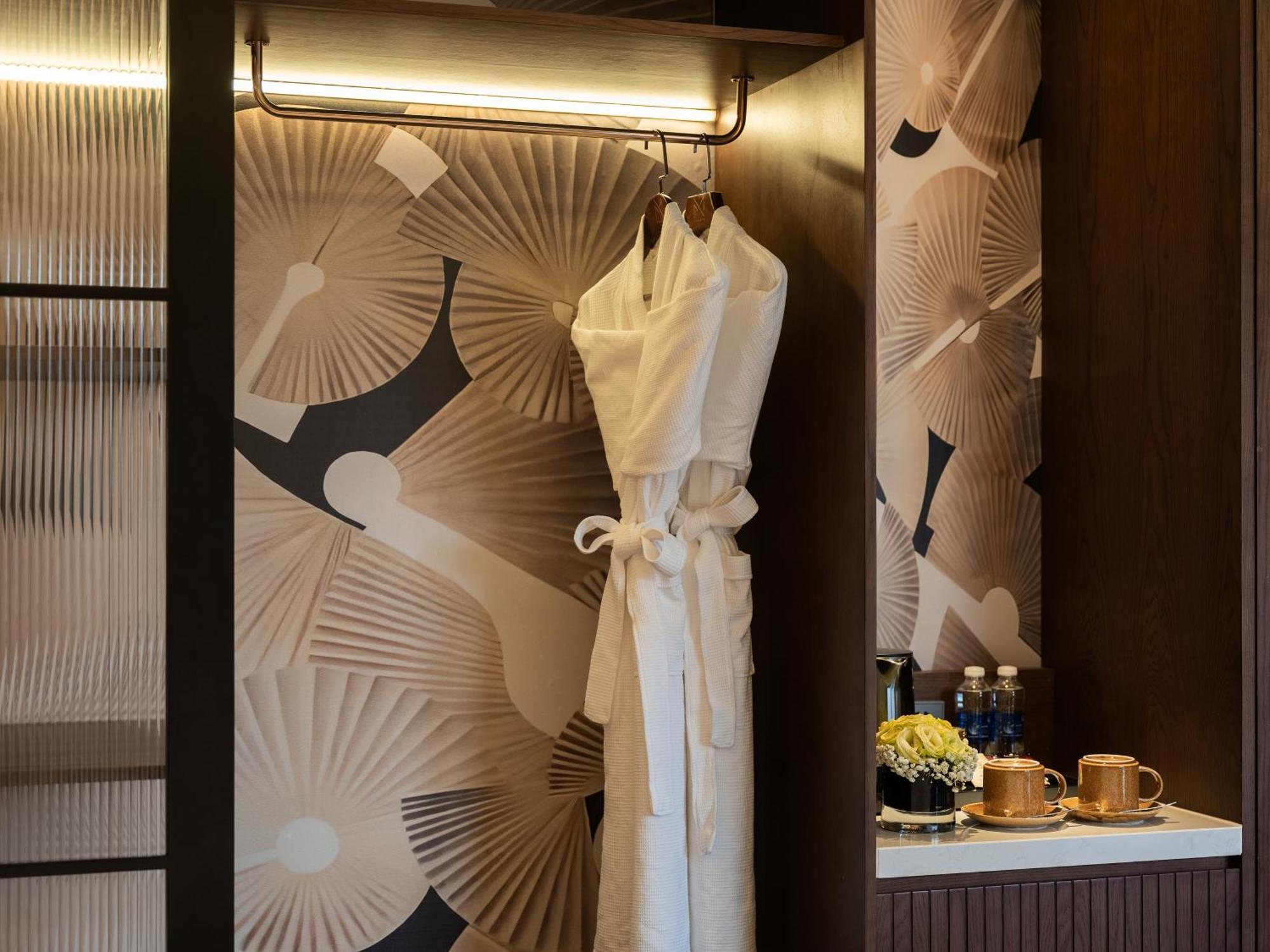 Minerva Premium Hotel Hanoï Extérieur photo